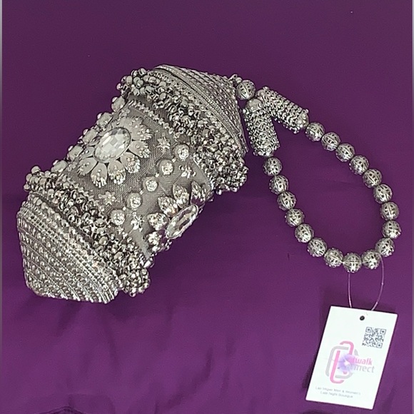 Silver British Clutch